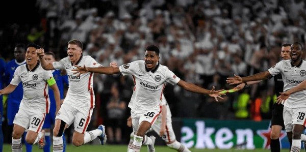 22:30 德甲焦点战：法兰克福冲欧遇阻？海登海姆借主场欲破保级困局